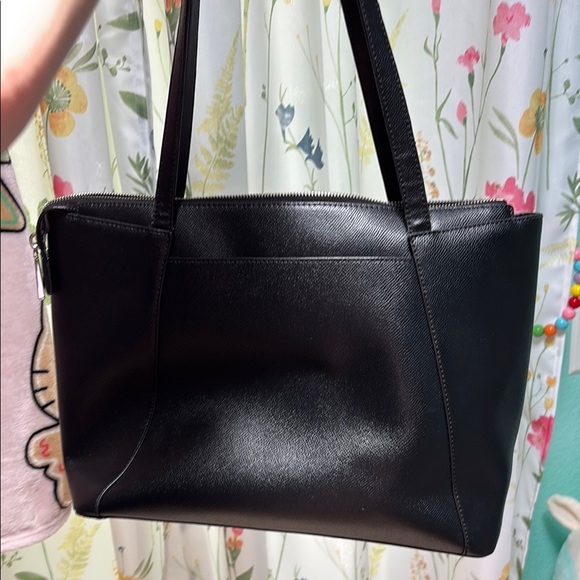 Michael Kors Black Tote Bag - Picture 2 of 11